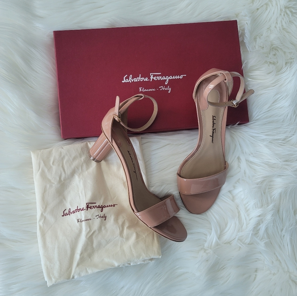 NEW Salvatore Ferragamo Tursi Heels Sz 6